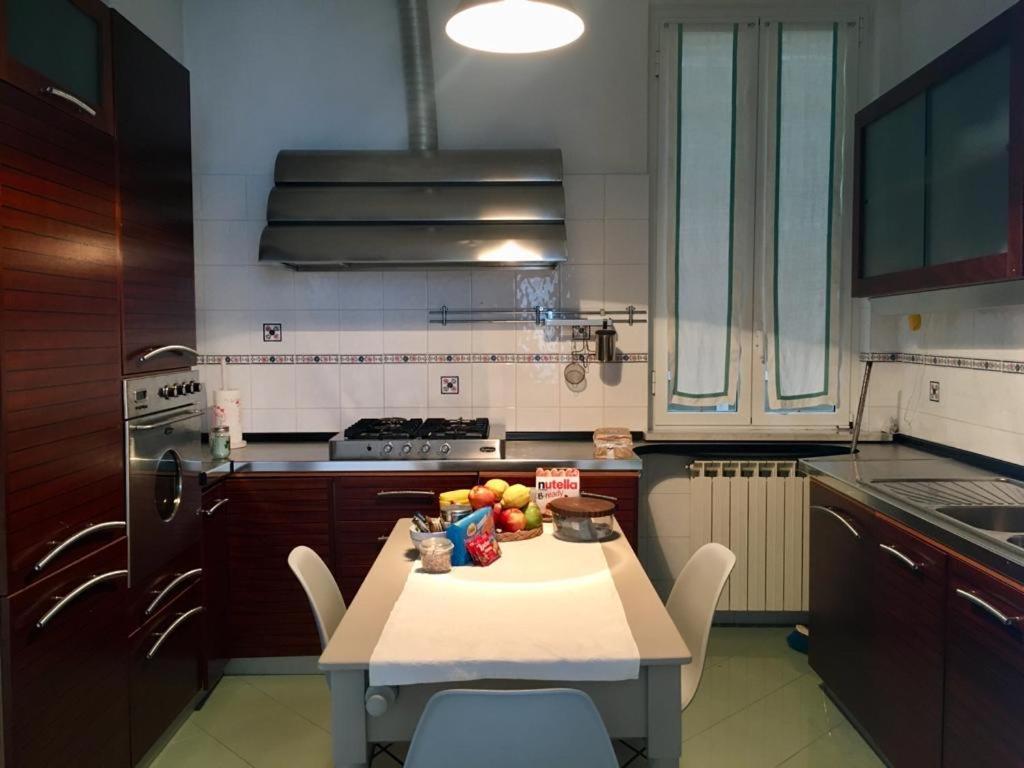 Relax In Darsena - Savona Apartamento Exterior foto