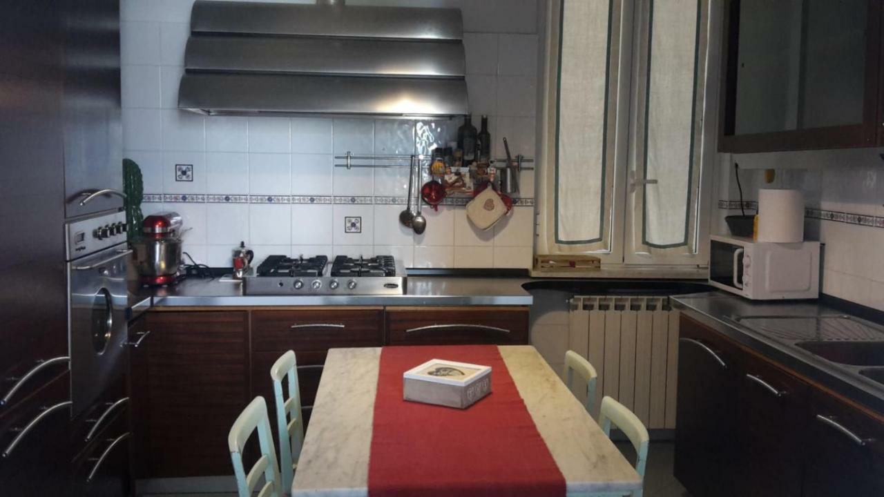 Relax In Darsena - Savona Apartamento Exterior foto